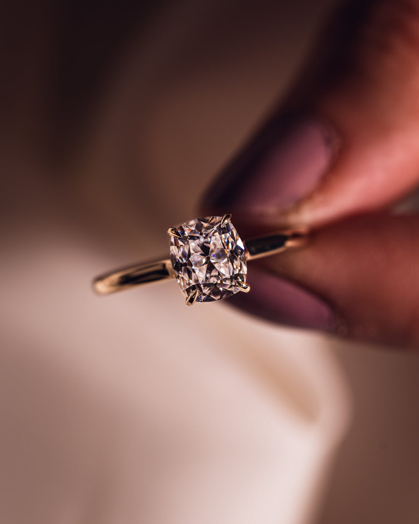 Jasmine - Elongated Cushion | Gold